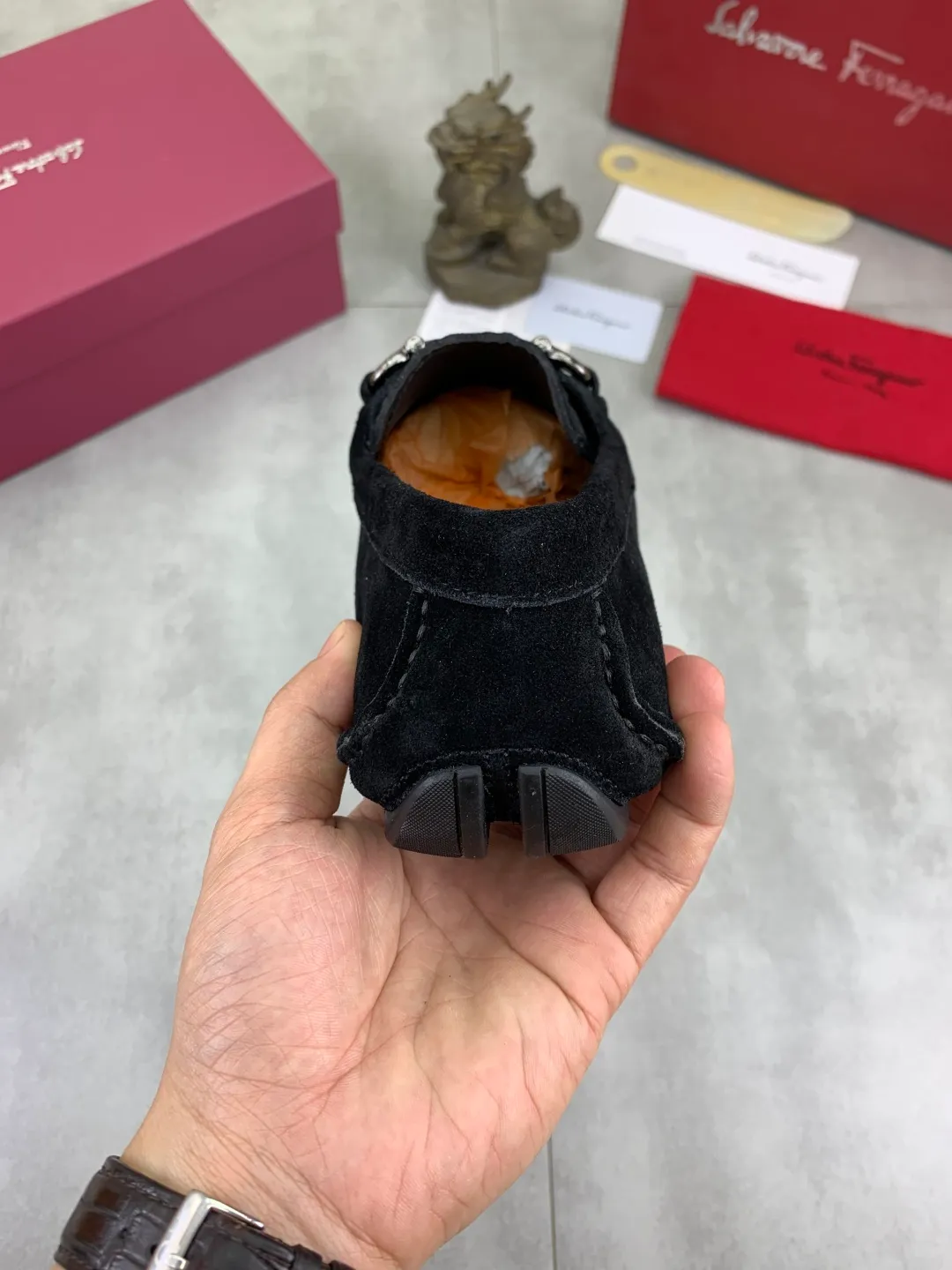 Men's shoes 💰P542 New model, high quality [Ferragamo/Ferragamo] Latest lazy slip-on shoes Original imported calfskin, imported cowhide lining + original luxury metal buckle + original combination outsole Comparison without pressure Code number: 38-45